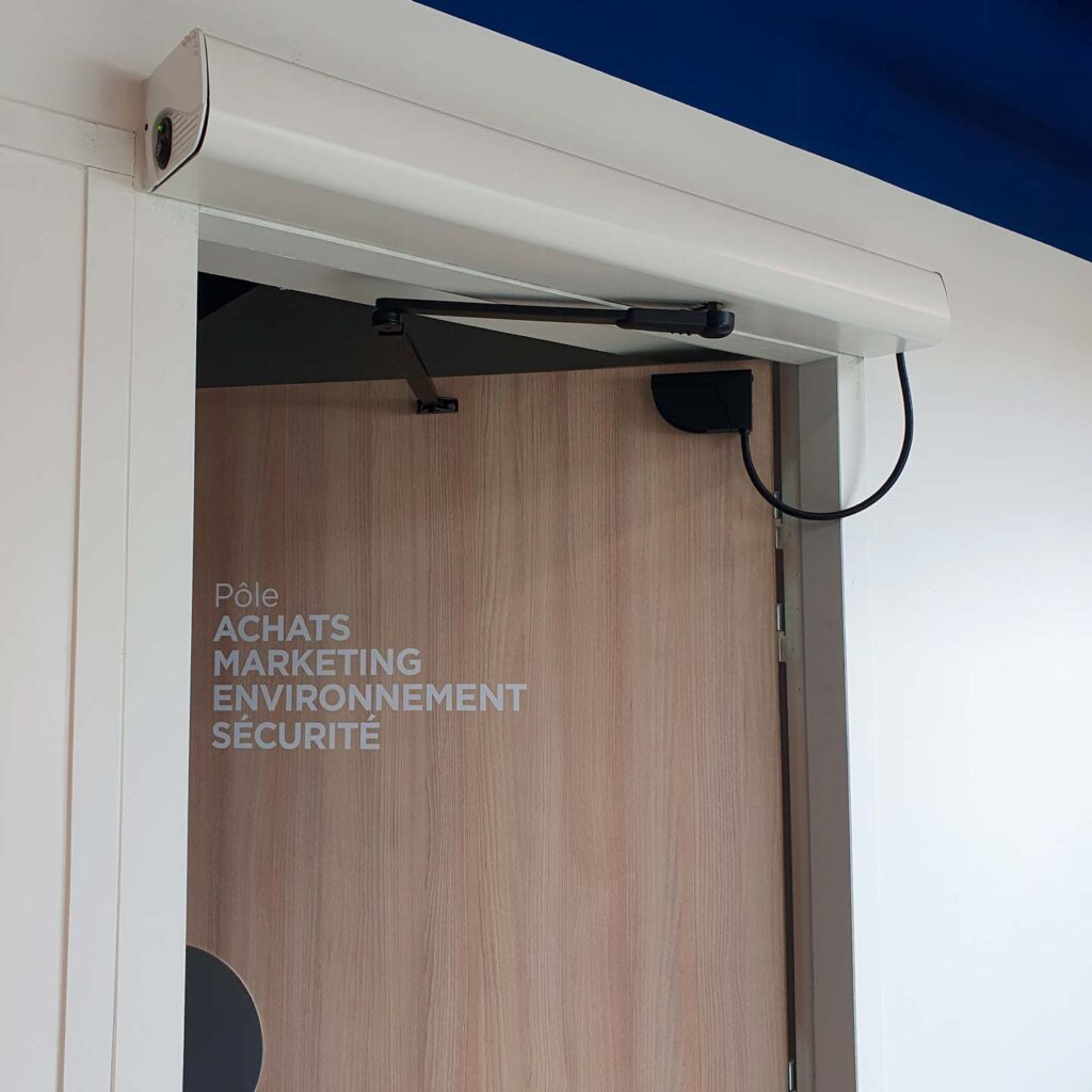 Swing Door Operator - ISO3 - Automatic swing doors-Montreal- Quebec- Full Automatic